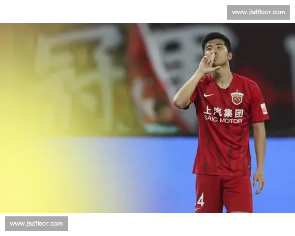 恒大对决上港经典集锦回顾攻防博弈与关键进球全纪录精彩瞬间盘点