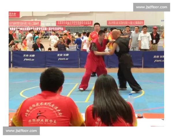 拳击手对决太极大师背后的力量碰撞与传统现代之争思考启示实战比较